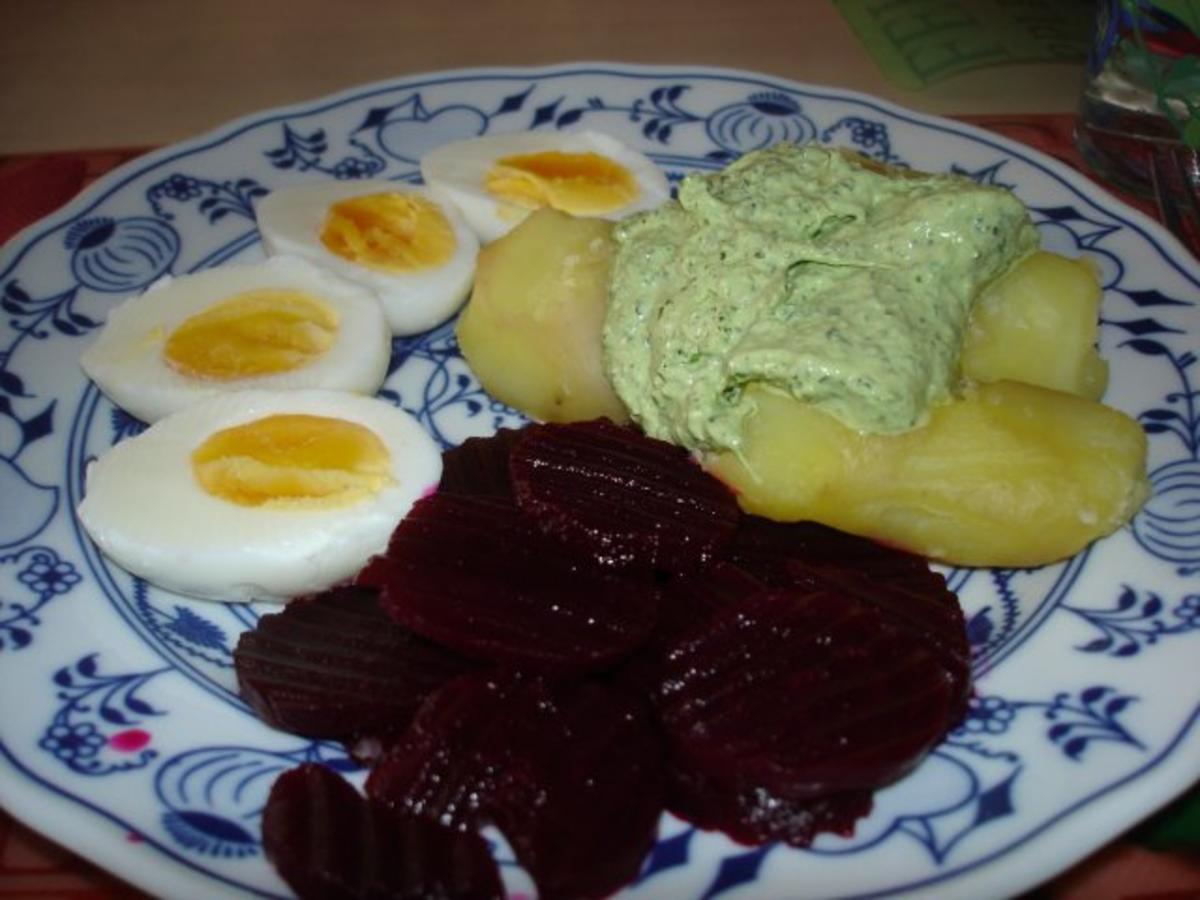 Frankfurter Grüne Sauce mit gekochten Eiern, Pellkartoffeln und Rote-Bete - Rezept - Bild Nr. 3