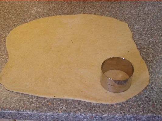 Hefeteigtaschen mit Austernpilzfüllung - Rezept - Bild Nr. 5