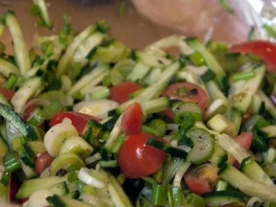 Rezept: Frühlingshafter Linsensalat mit mariniertem Halloumi Bild Nr. 8 Frühlingshafter Linsensalat mit mariniertem Halloumi - Rezept - Bild Nr. 8