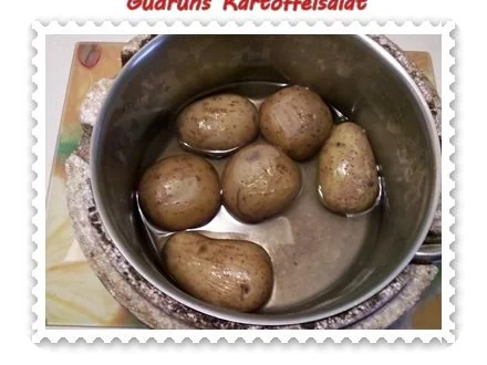 Rezept: Salat: Lauwarmer Kartoffelsalat â la Gudrun Bild Nr. 2 Salat: Lauwarmer Kartoffelsalat â la Gudrun - Rezept - Bild Nr. 2