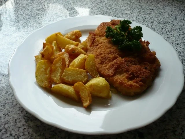 Saftiges Putenschnitzel mit frittierter Petersilie (histaminarm) - Rezept
