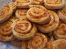 Fingerfood: Kräuterschnecken mit Schafskäsefüllung - Rezept