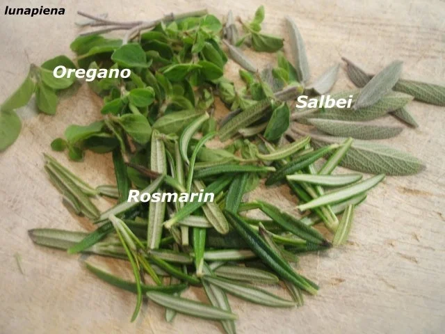 Rezept: Fingerfood: Kräuterschnecken mit Schafskäsefüllung Bild Nr. 3 Fingerfood: Kräuterschnecken mit Schafskäsefüllung - Rezept - Bild Nr. 3