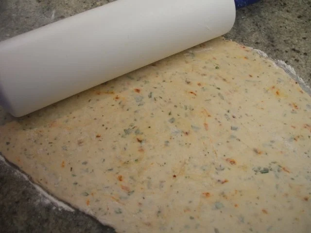 Rezept: Fingerfood: Kräuterschnecken mit Schafskäsefüllung Bild Nr. 6 Fingerfood: Kräuterschnecken mit Schafskäsefüllung - Rezept - Bild Nr. 6