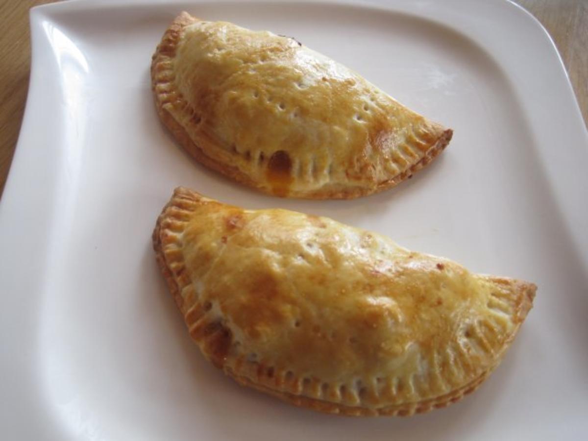 Bilder für Empanadas mit Kuchenteig: und Mehl - Rezept