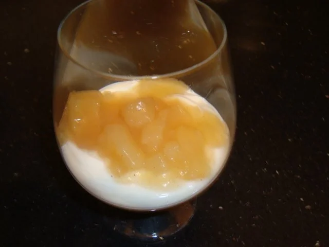 Knusperjoghurt mit Birnen-Zimt-Kompott - Rezept - Bild Nr. 6