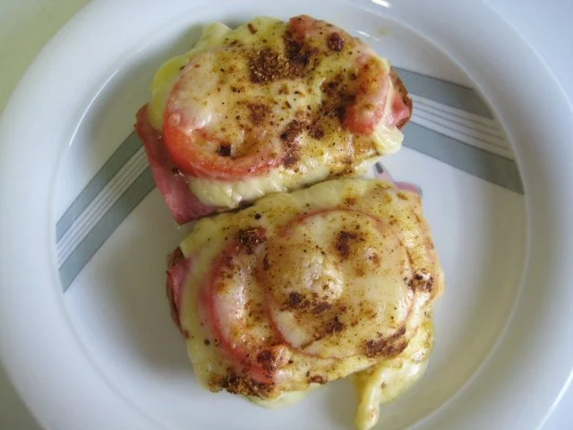 Rezept: Käseschnitten nach Walliser Art Bild Nr. 5 Käseschnitten nach Walliser Art - Rezept - Bild Nr. 5