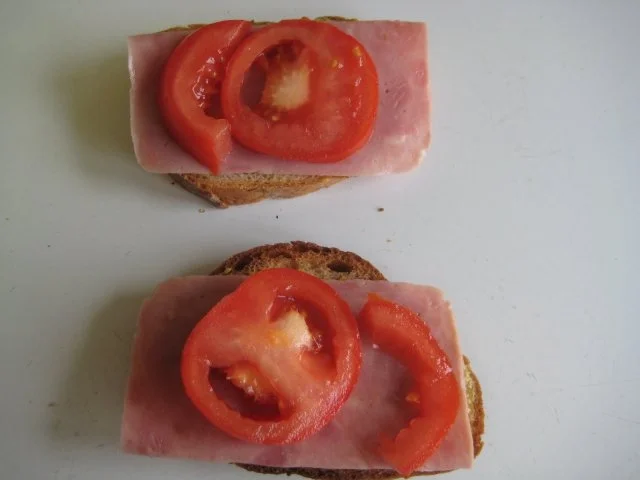 Rezept: Käseschnitten nach Walliser Art Bild Nr. 3 Käseschnitten nach Walliser Art - Rezept - Bild Nr. 3