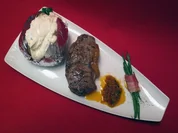 Argentinisches Rumpsteak mit einer Backkartoffel an Sauerrahm - Rezept
