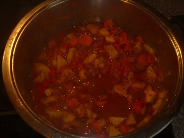 Rezept: Kartoffelgulasch Bild Nr. 5 Kartoffelgulasch - Rezept - Bild Nr. 5