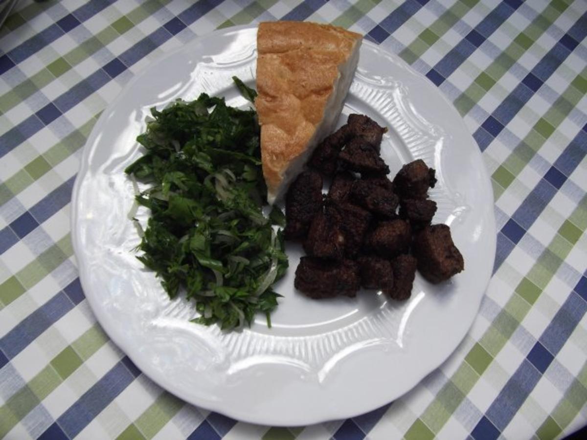 Leber nach türkischer Art mit Petersiliensalat - Rezept