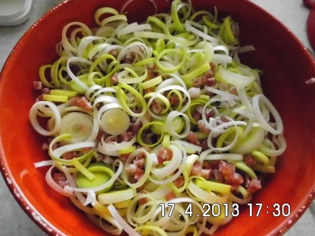 Rezept: Lauch-Tomaten-Gratin Bild Nr. 4 Lauch-Tomaten-Gratin - Rezept - Bild Nr. 4