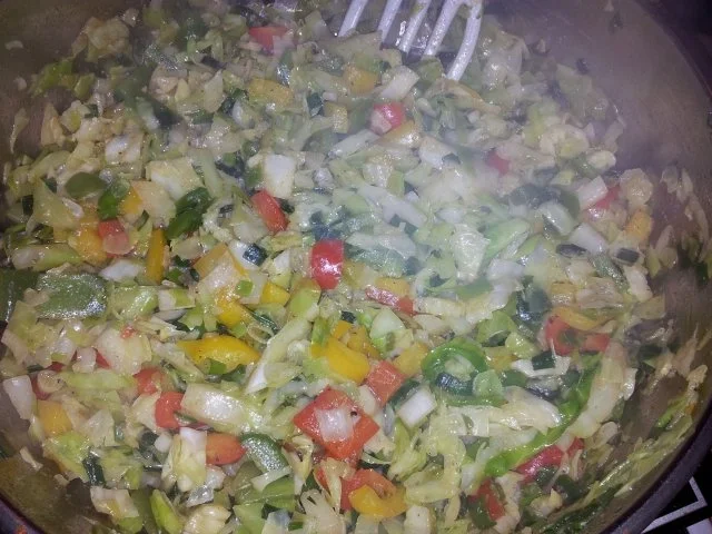 Rezept: Spitzkohl - Paprikagemüse Bild Nr. 3 Spitzkohl - Paprikagemüse - Rezept - Bild Nr. 3