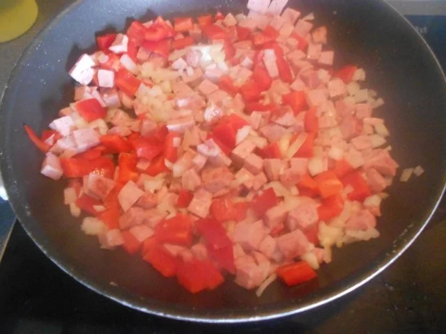 Rezept: Mein schnelles Wurstgulasch Bild Nr. 2 Mein schnelles Wurstgulasch - Rezept - Bild Nr. 2