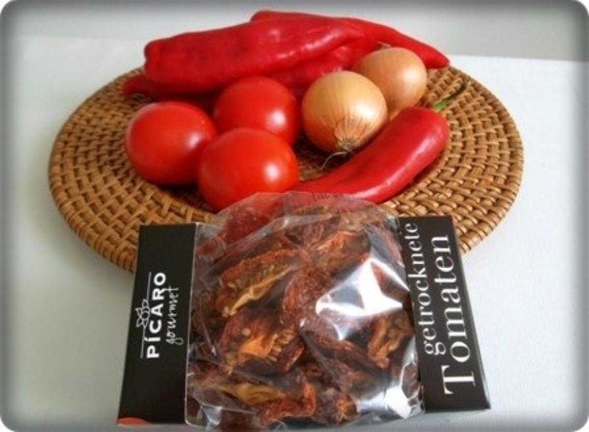 Paprika-Tomaten- Peperonisauce für Tagliatelle nach Art des Hauses - Rezept - Bild Nr. 3