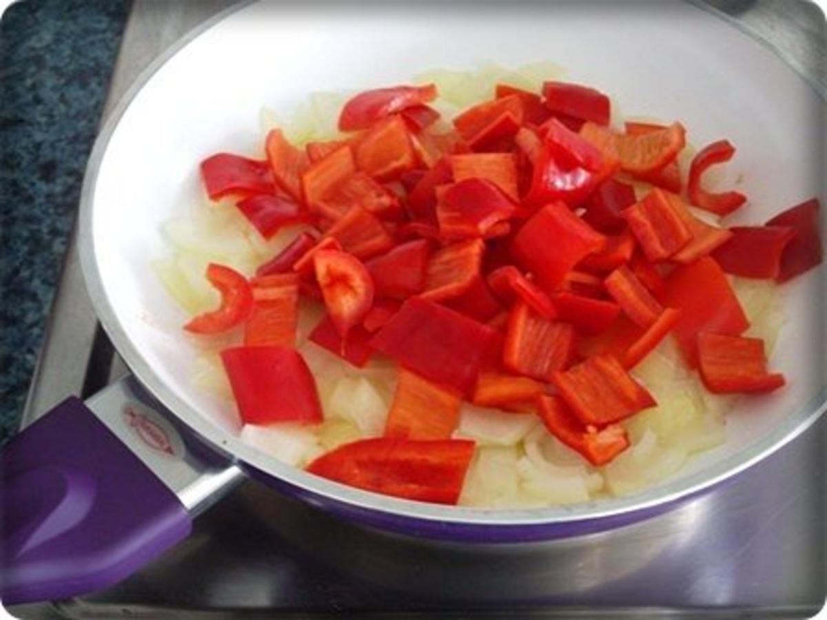 Paprika-Tomaten- Peperonisauce für Tagliatelle nach Art des Hauses - Rezept - Bild Nr. 8