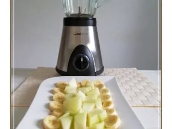 Rezept: Fruchtiger Banane-Honigmelone Smoothie Bild Nr. 5 Fruchtiger Banane-Honigmelone Smoothie - Rezept - Bild Nr. 5