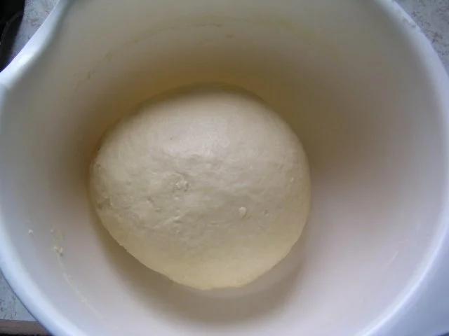 Rezept: Nuss-Marzipan-Zopf Bild Nr. 2 Nuss-Marzipan-Zopf - Rezept - Bild Nr. 2