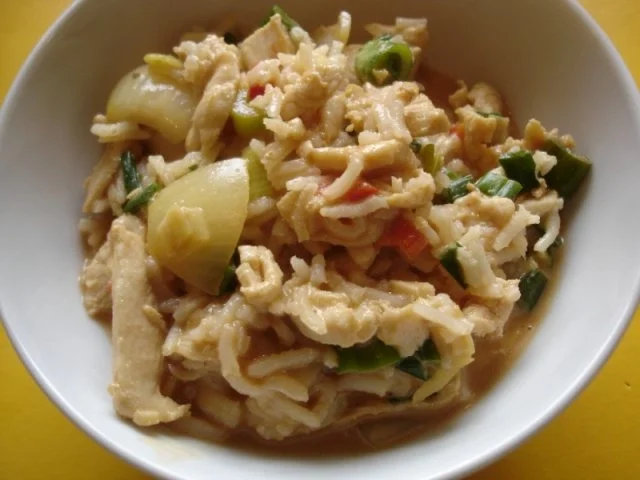 Hähnchenbrustfiletcurry im Wok mit Basmatireis - Rezept