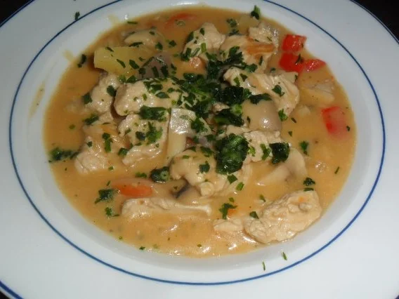 Rezept: puten-pilz-geschnetzeltes Bild Nr. 9 puten-pilz-geschnetzeltes - Rezept - Bild Nr. 9