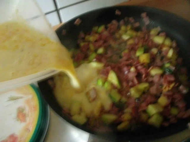 Zucchini-Schinken Rührei - Rezept - Bild Nr. 7