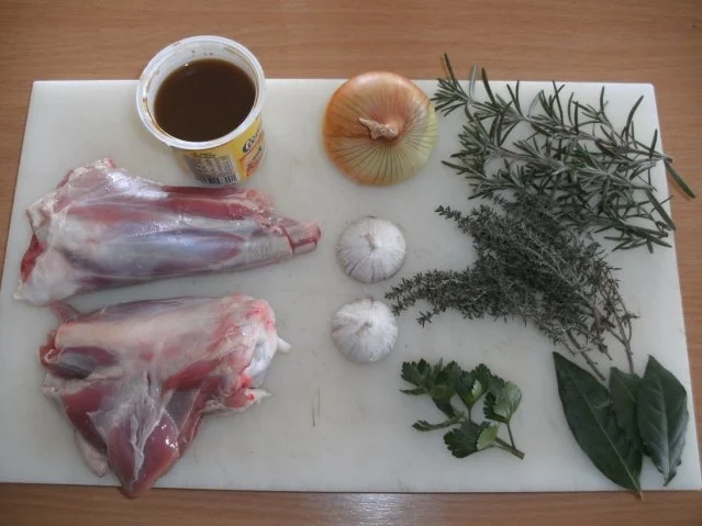 Fleisch: Lammhaxe im Kräuterbett - Rezept - Bild Nr. 2