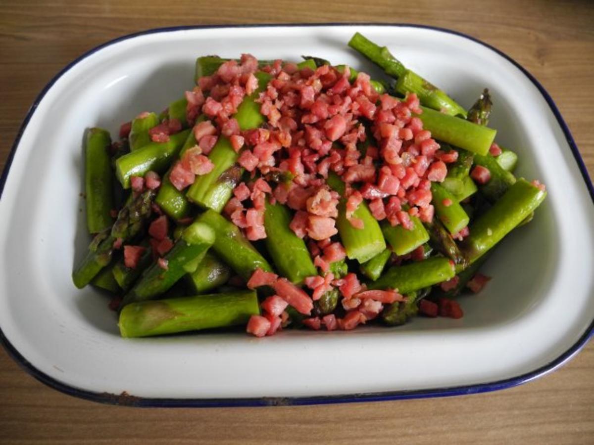 Bilder für Gemüsebeilage : Grünen Spargel mit gewürfeltem Speck - Rezept