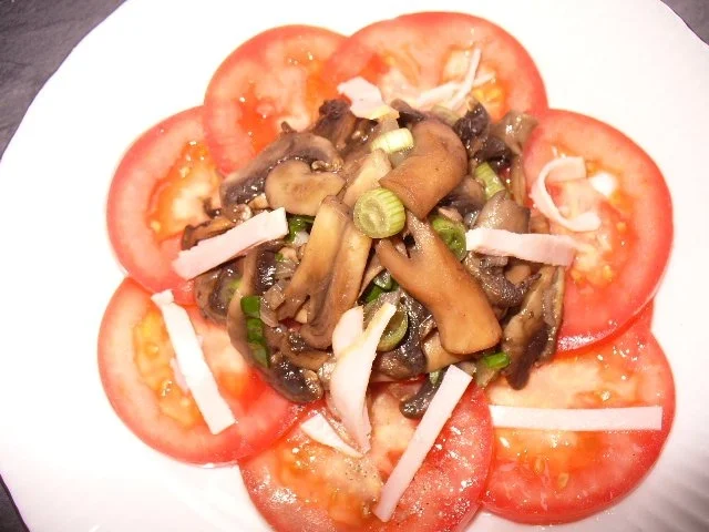 Champignonsalat auf Tomatencarpacchio - Rezept - Bild Nr. 9