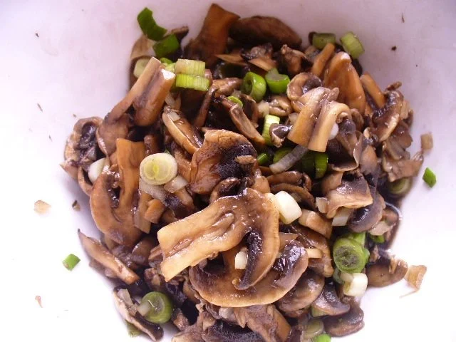 Champignonsalat auf Tomatencarpacchio - Rezept - Bild Nr. 7