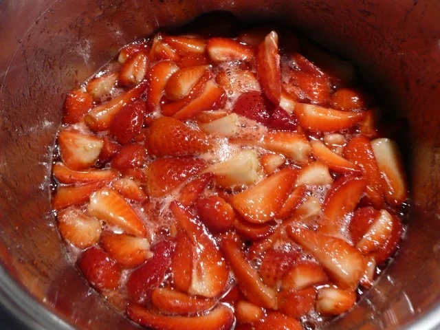 Rezept: Erdbeere & Pfefferminz Marmelade Erdbeere & Pfefferminz Marmelade - Rezept