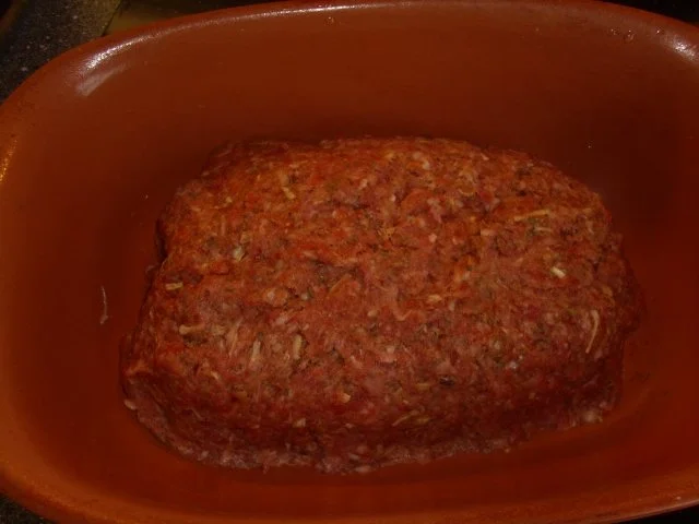 Rezept: Hackbraten mit Käse gefüllt im Römertopf Bild Nr. 5 Hackbraten mit Käse gefüllt im Römertopf - Rezept - Bild Nr. 5