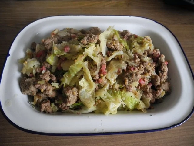 Rezept: Hackfleisch : ... mit Wirsing Hackfleisch : ... mit Wirsing - Rezept