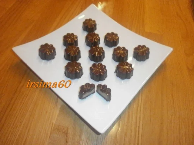 Rezept: Weichtoffees im Schokomantel Bild Nr. 2 Weichtoffees im Schokomantel - Rezept - Bild Nr. 2