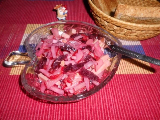 Roter Radieschensalat>> - Rezept
