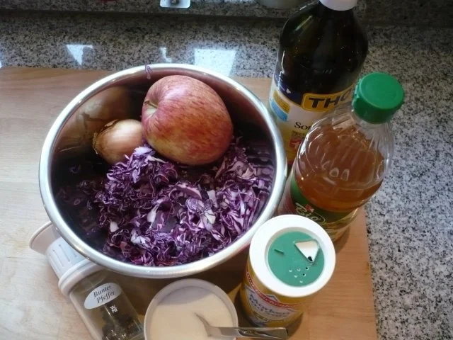 Rezept: Apfelrotkohl Bild Nr. 2 Apfelrotkohl - Rezept - Bild Nr. 2