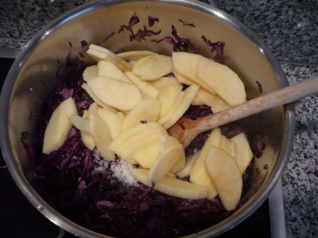 Rezept: Apfelrotkohl Bild Nr. 6 Apfelrotkohl - Rezept - Bild Nr. 6