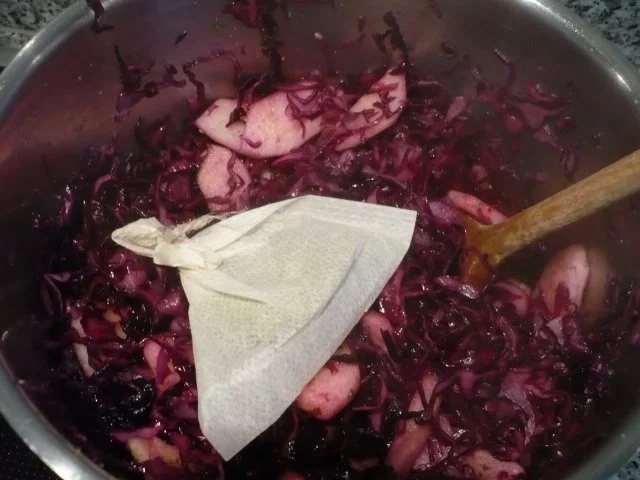 Rezept: Apfelrotkohl Bild Nr. 7 Apfelrotkohl - Rezept - Bild Nr. 7