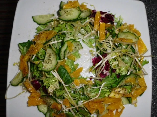 Schweinefilet, überbacken mit Estragon-Senf und Schafskäse, dazu Salat mit Orangen - Rezept - Bild Nr. 13