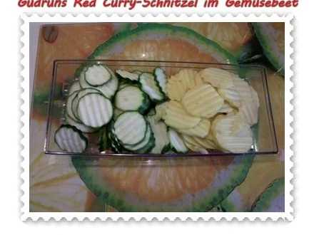 Rezept: Auflauf: Red Curry-Schnitzel im Gemüsebeet Bild Nr. 7 Auflauf: Red Curry-Schnitzel im Gemüsebeet - Rezept - Bild Nr. 7