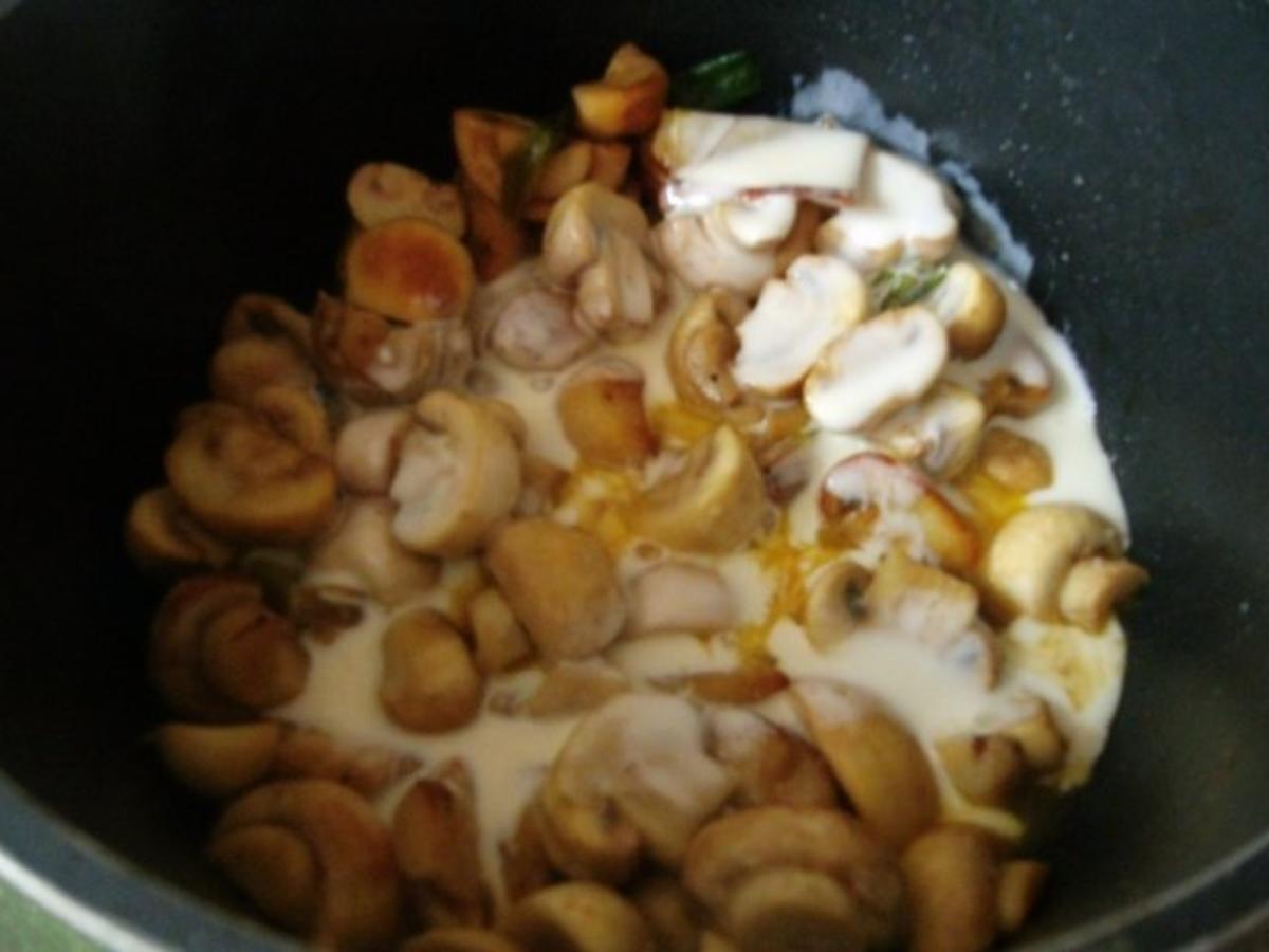 Schweinegeschnetzeltes in brauner Soße mit Rahmchampignons und Ofenkartoffeln - Rezept - Bild Nr. 13