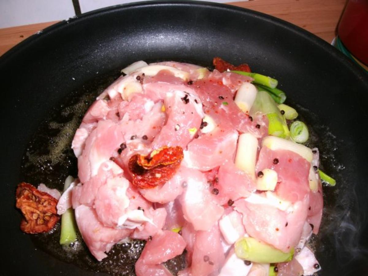 Schweinegeschnetzeltes in brauner Soße mit Rahmchampignons und Ofenkartoffeln - Rezept - Bild Nr. 15