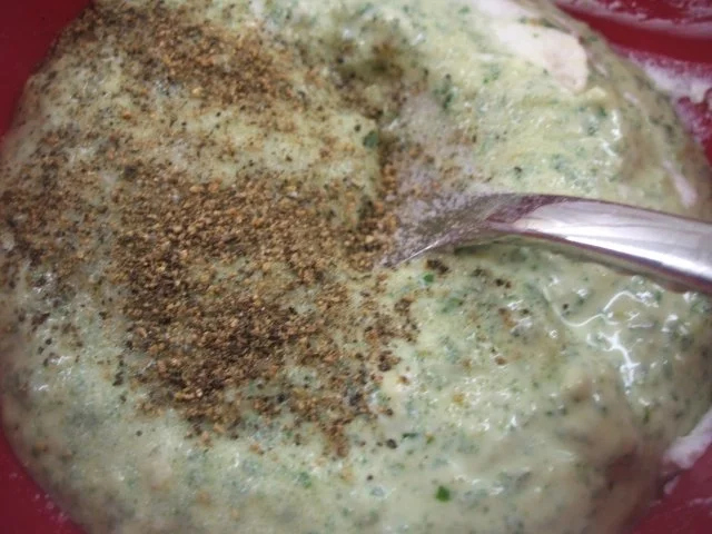 Soßen: Dip oder Dressing aus Radieschenblättern und Frischkäse - Rezept - Bild Nr. 6