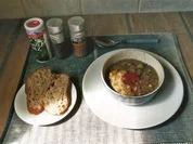 Linsensuppe mit Speck, Würstel und Kartoffel - Rezept