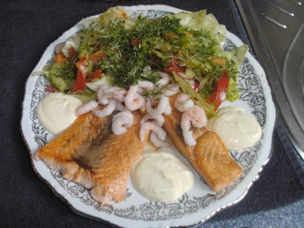 Salat + Fisch - Rezept