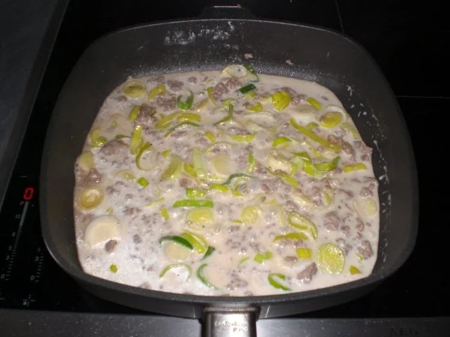 Rezept: Lauch-Hack-Pfanne mit Spätzle Bild Nr. 7 Lauch-Hack-Pfanne mit Spätzle - Rezept - Bild Nr. 7