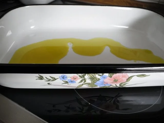 Aus dem Backofen : Raspelauflauf mit Wurstkraken und frischem Salat - Rezept - Bild Nr. 8