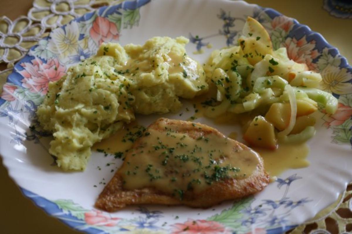 Bilder für Schellfisch-Filet mit Apfel-Gurken-Gemüse und Honig-Senf-Soße - Rezept