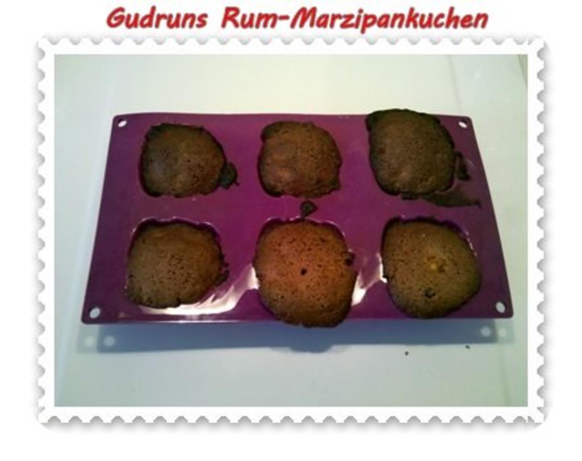 Kuchen: Rum-Marzipankuchen - Rezept - Bild Nr. 9