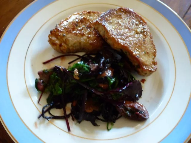 Allerlei Fleisch auf warmem Salatbett - Rezept - Bild Nr. 2