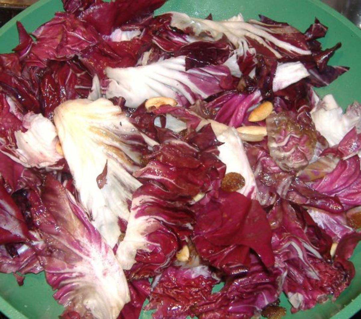 Salat von gebratenem Radicchio und Ziegenkäse-Birnen-Päckchen - Rezept - Bild Nr. 5